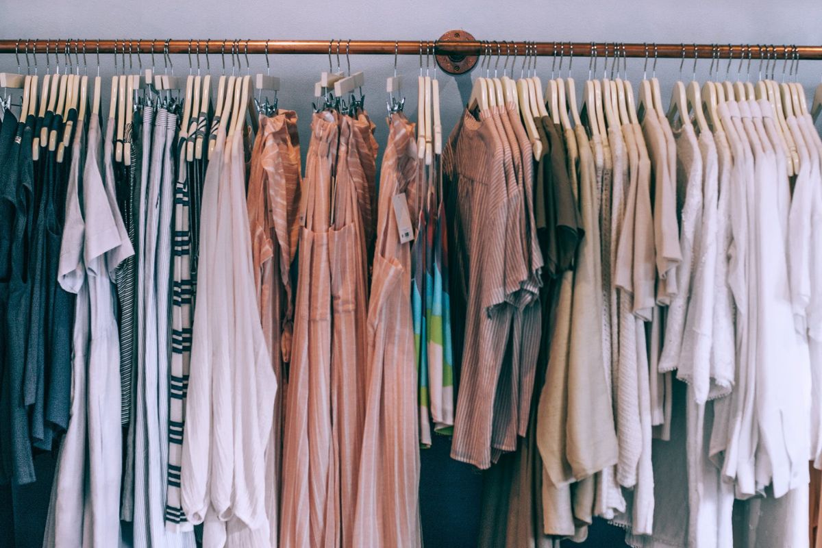 Qué es “Fast Fashion” y cómo lo evitamos? – One Closet